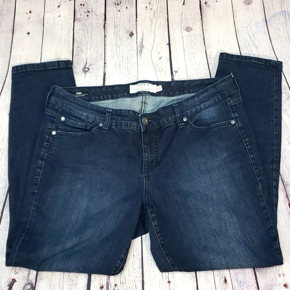 Torrid Skinny Jeans Size 16